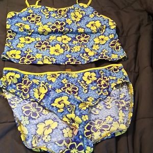 Tankini style 2 PC bathing suit.